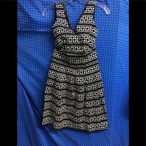 White House black market lk nw sz 4 beautiful 👗